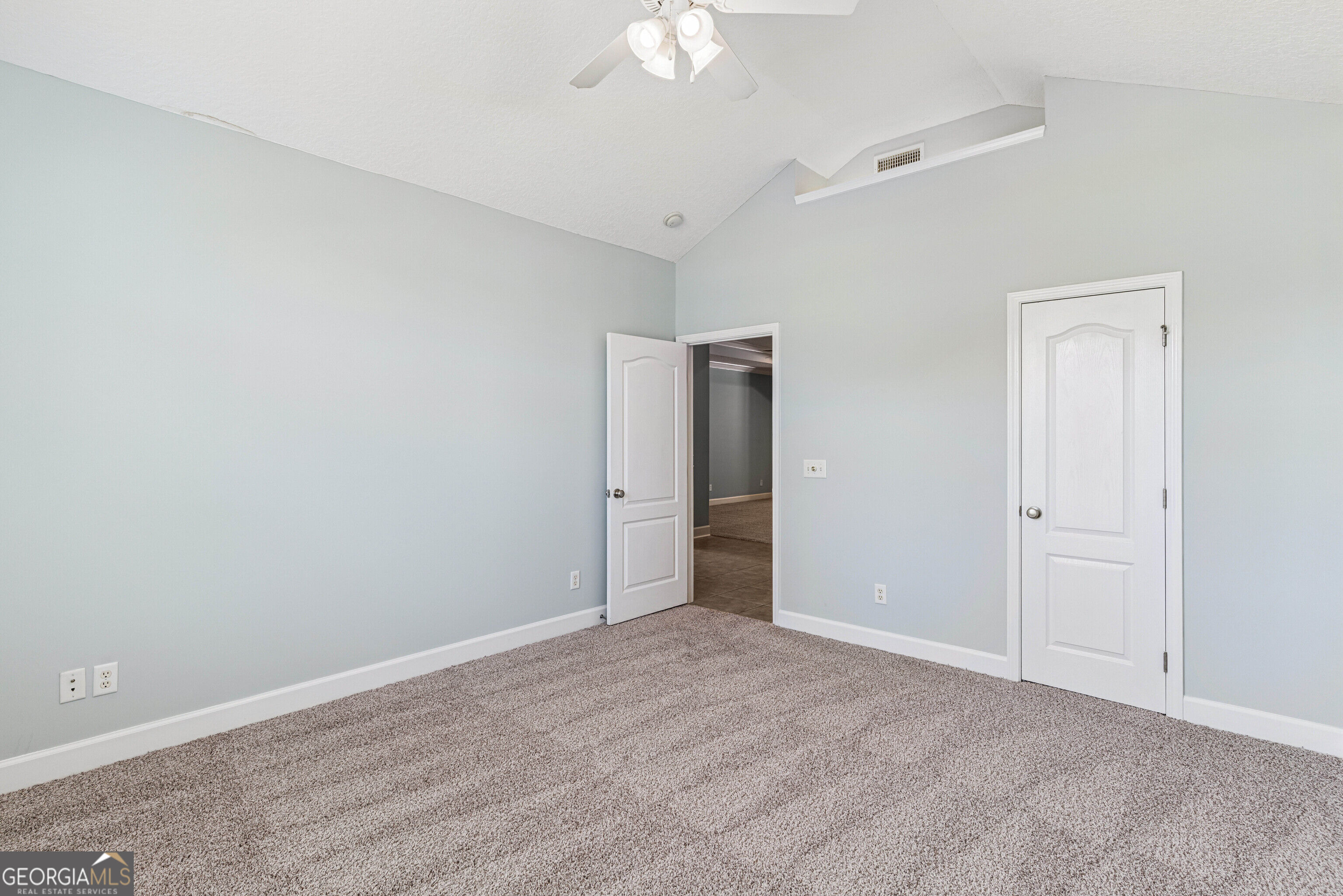 268 Laurel Landing Boulevard Property Photo 4