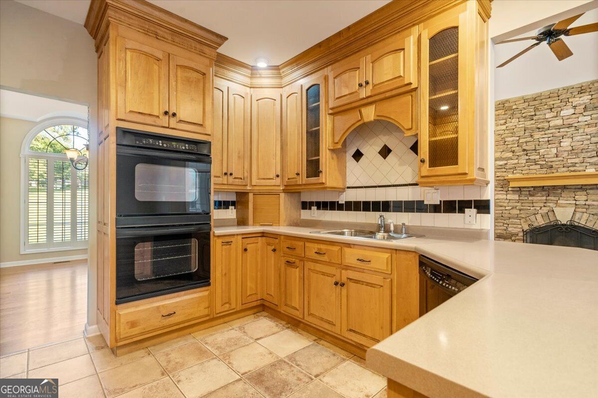 1628 Valley View Drive Property Photo 12