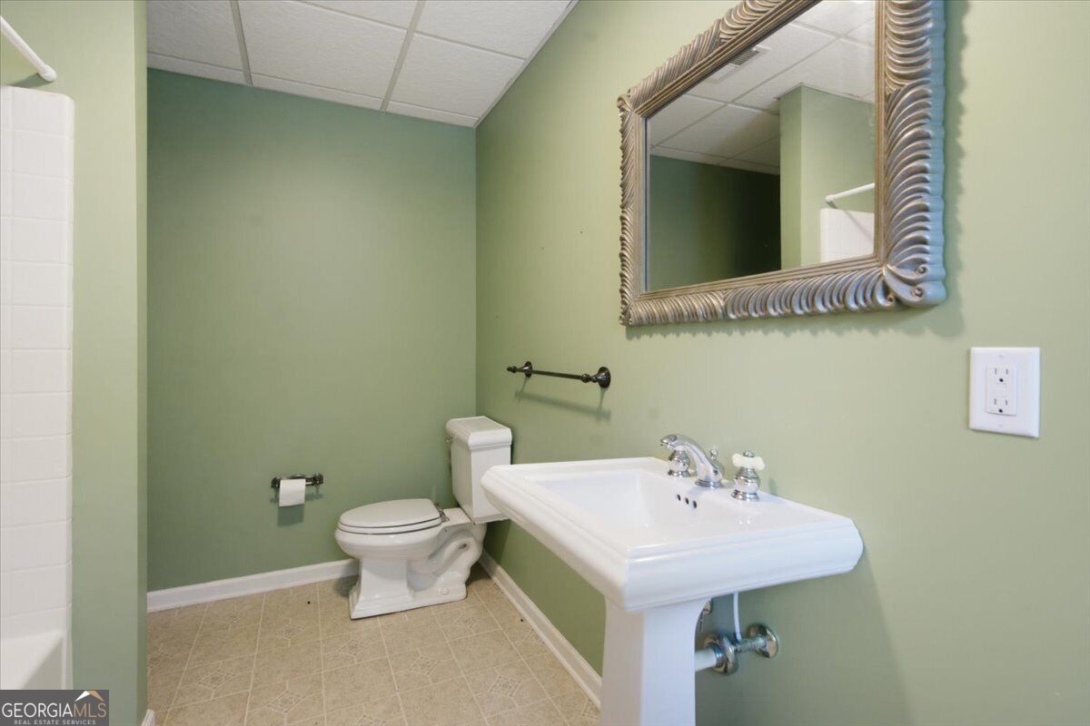 1628 Valley View Drive Property Photo 39