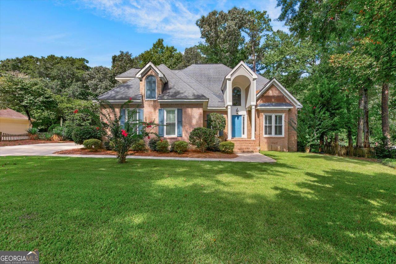 106 Fairways Drive Property Photo 1