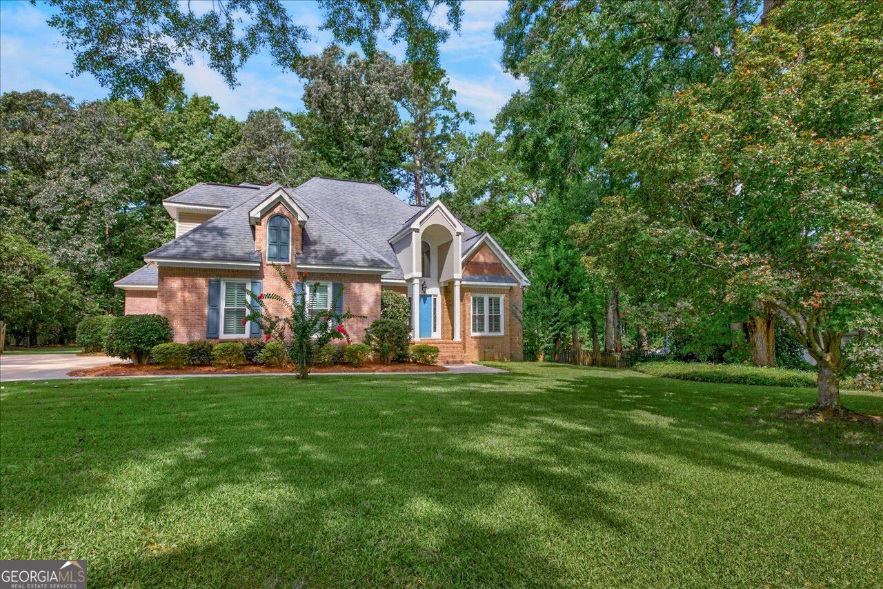 106 Fairways Drive Property Photo 3