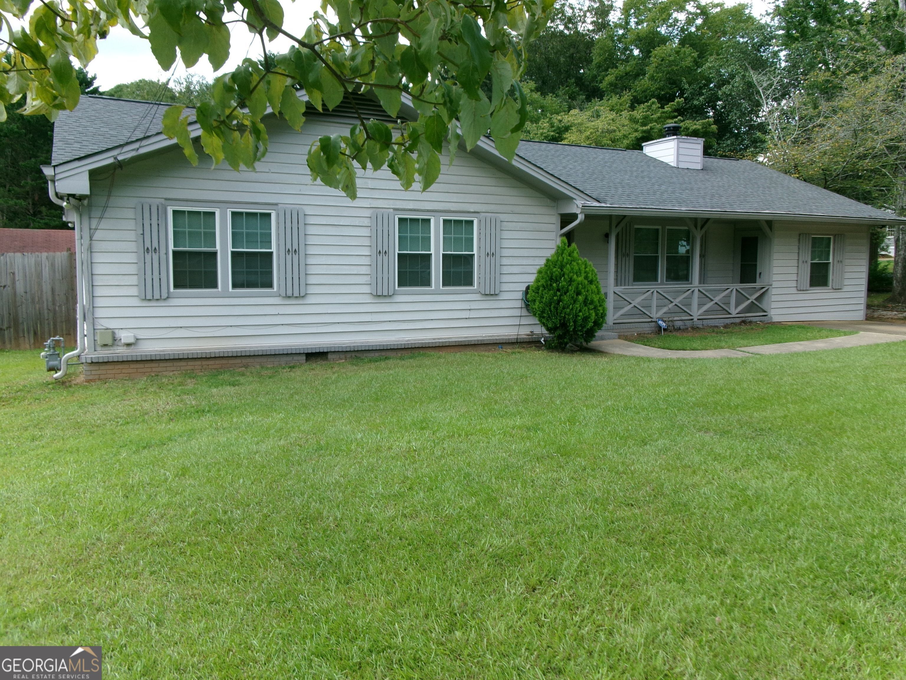 390 Amity Court Property Photo 1