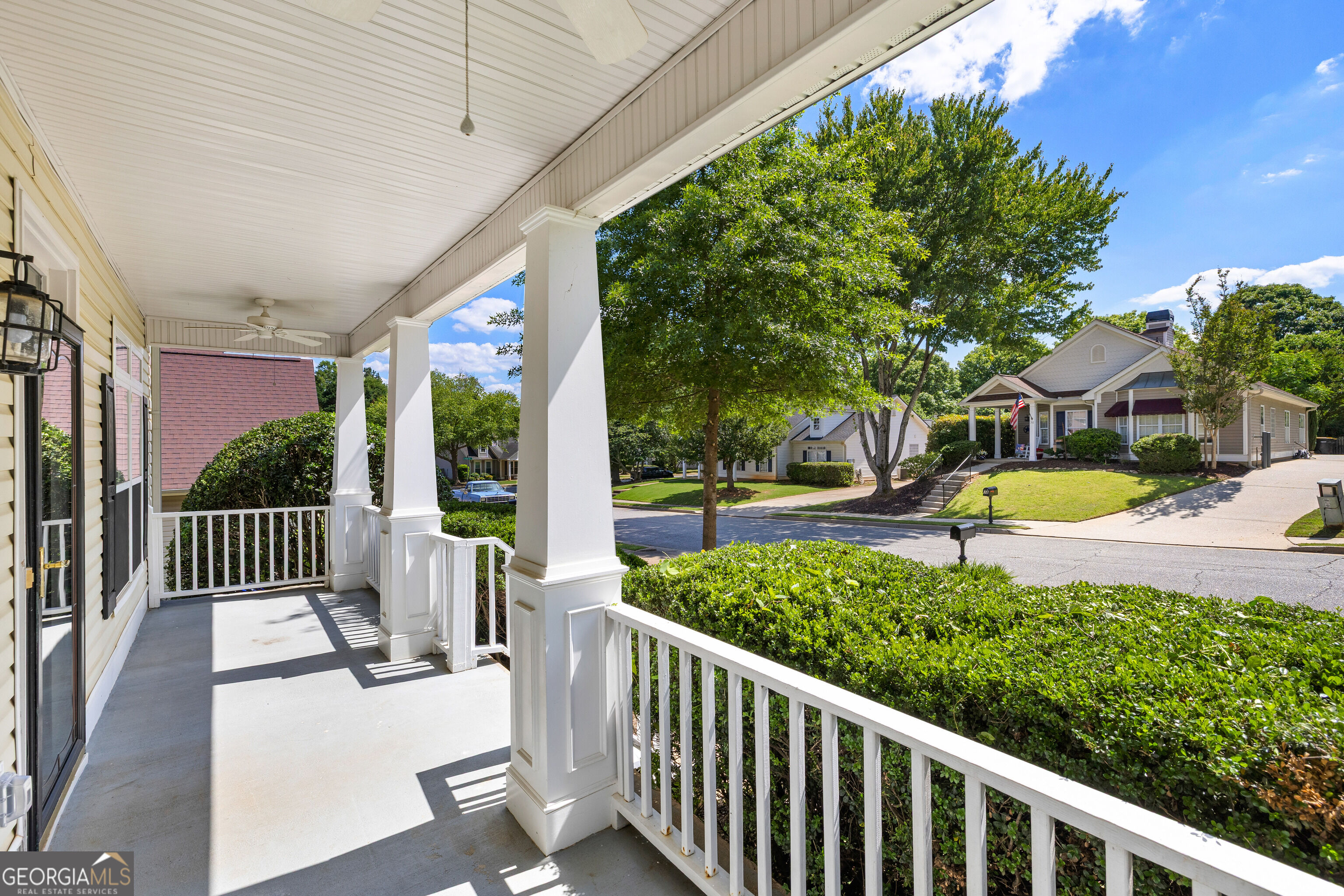 39 The Crescent Property Photo 2