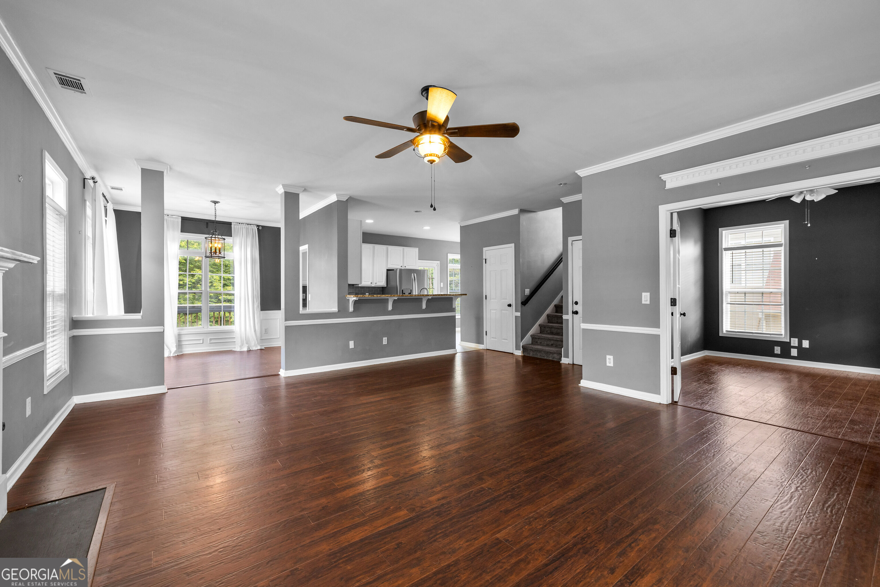 39 The Crescent Property Photo 6