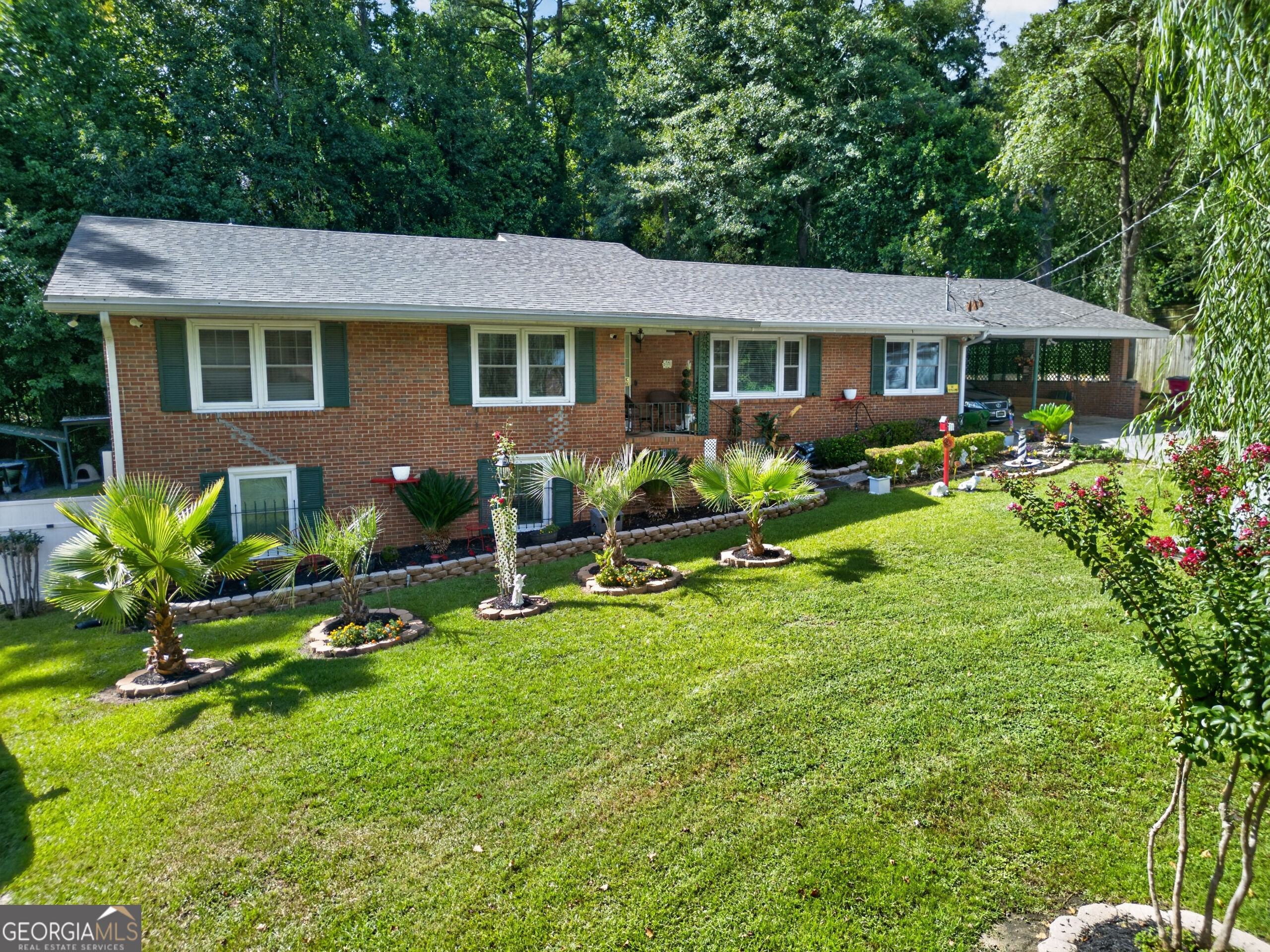 2516 Alandale Drive Property Photo 1