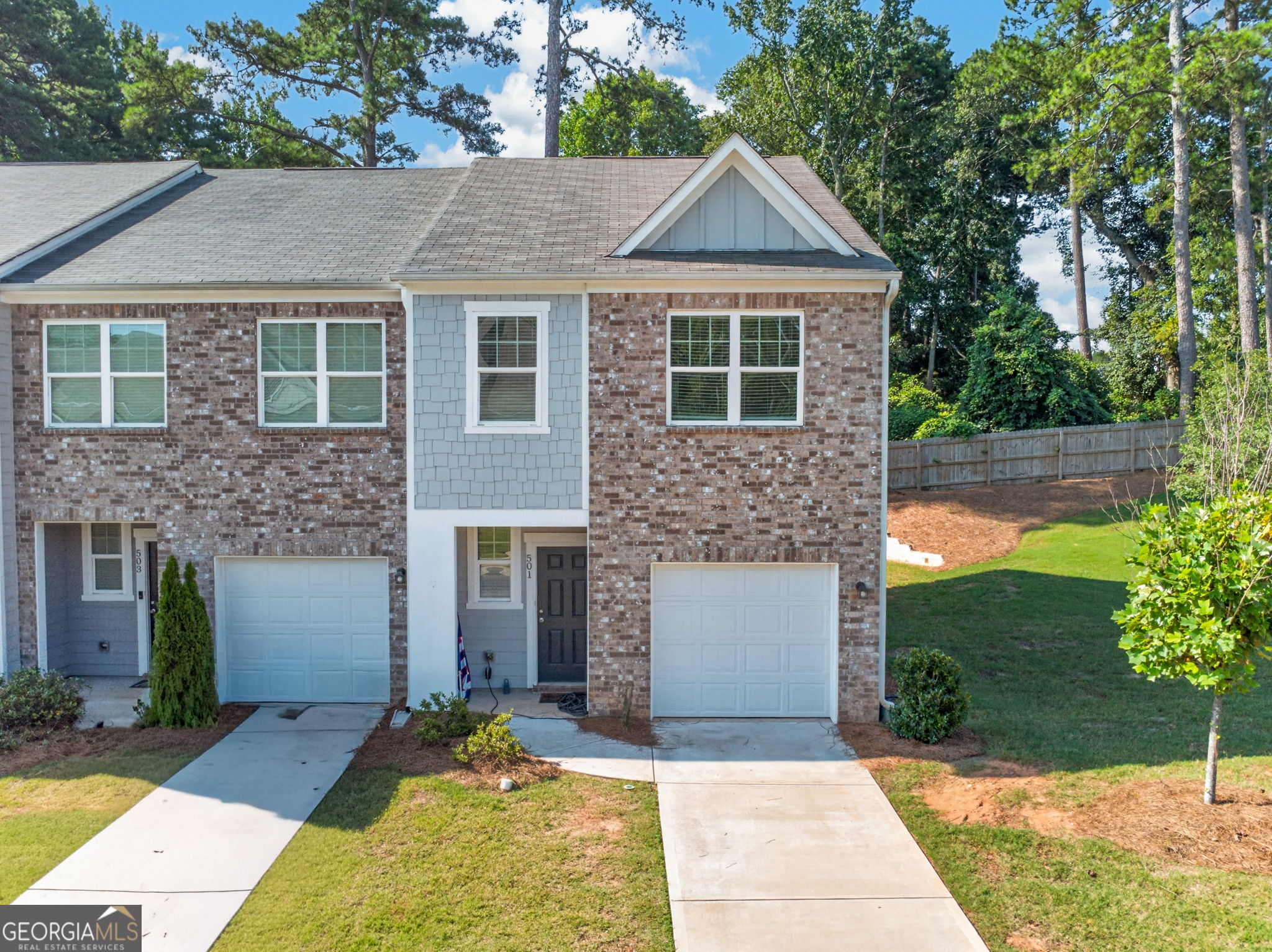 501 Magnolia Circle Property Photo 1