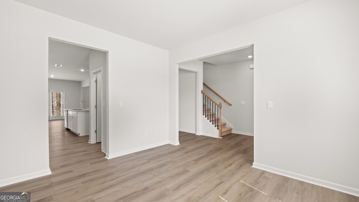 6029 Airedale Drive Property Photo 5