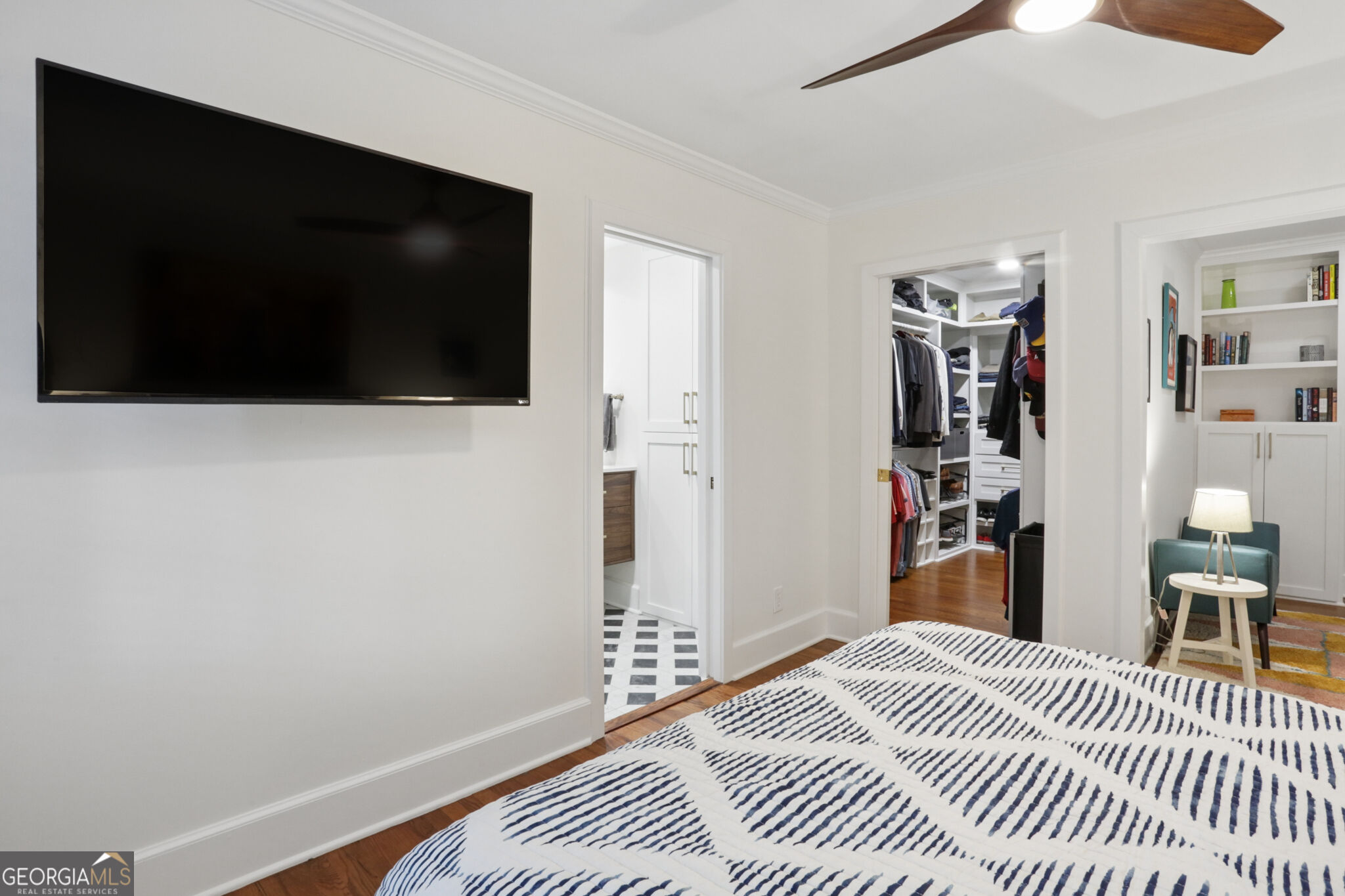 548 E Wesley Road Property Photo 17