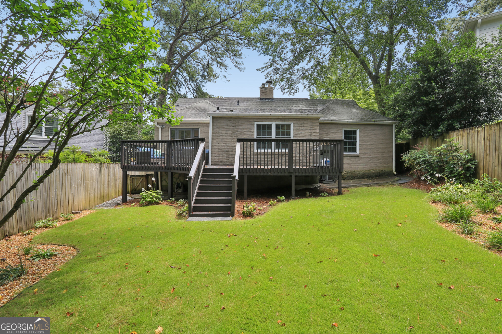 548 E Wesley Road Property Photo 28