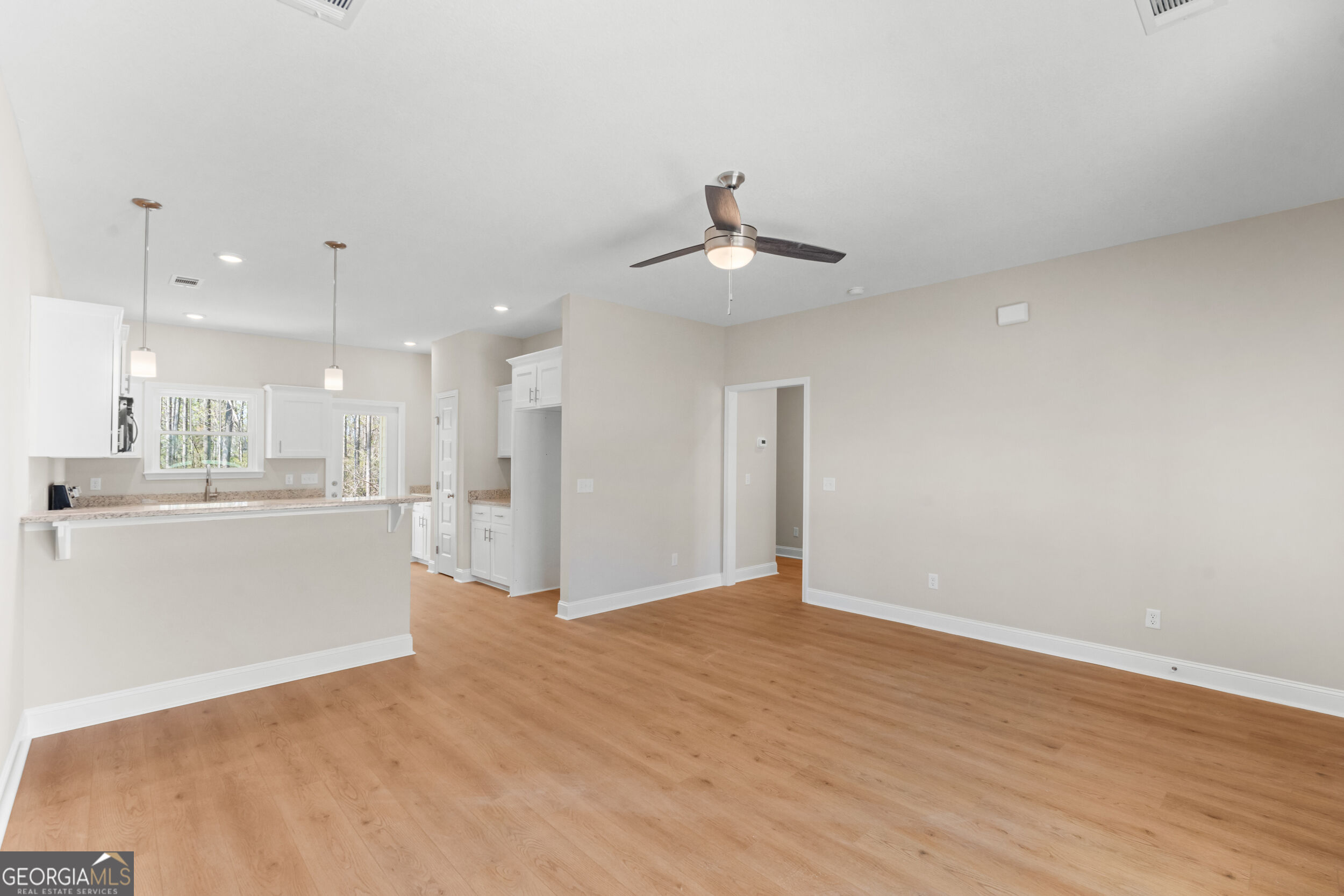 138 Avalon Trace Property Photo 4