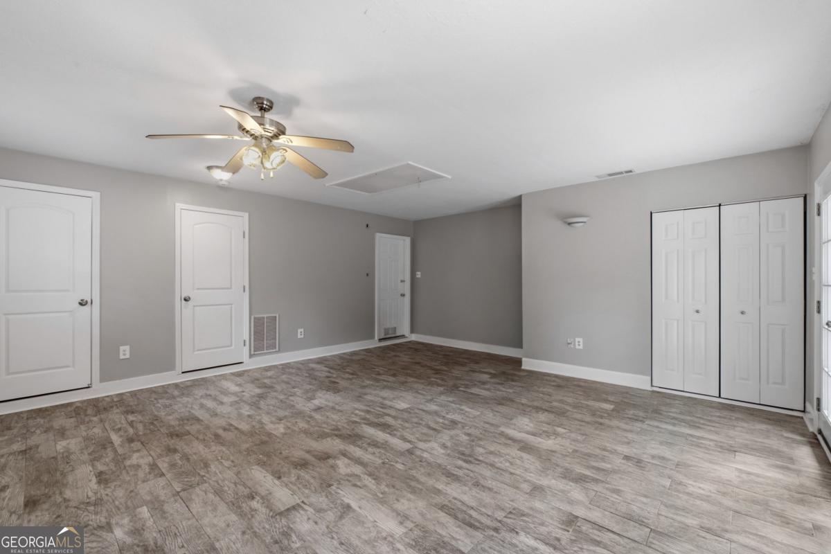 1526 Haynes Court Property Photo 16