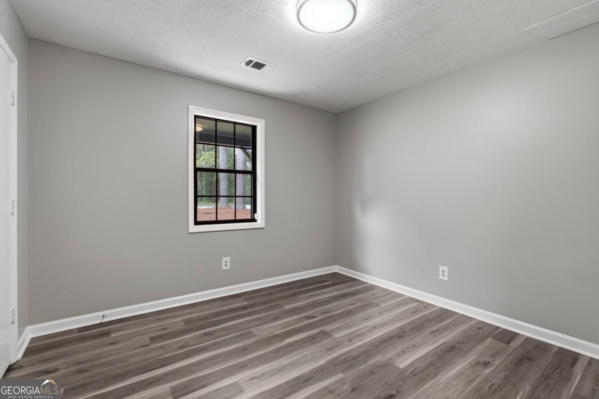 1526 Haynes Court Property Photo 19