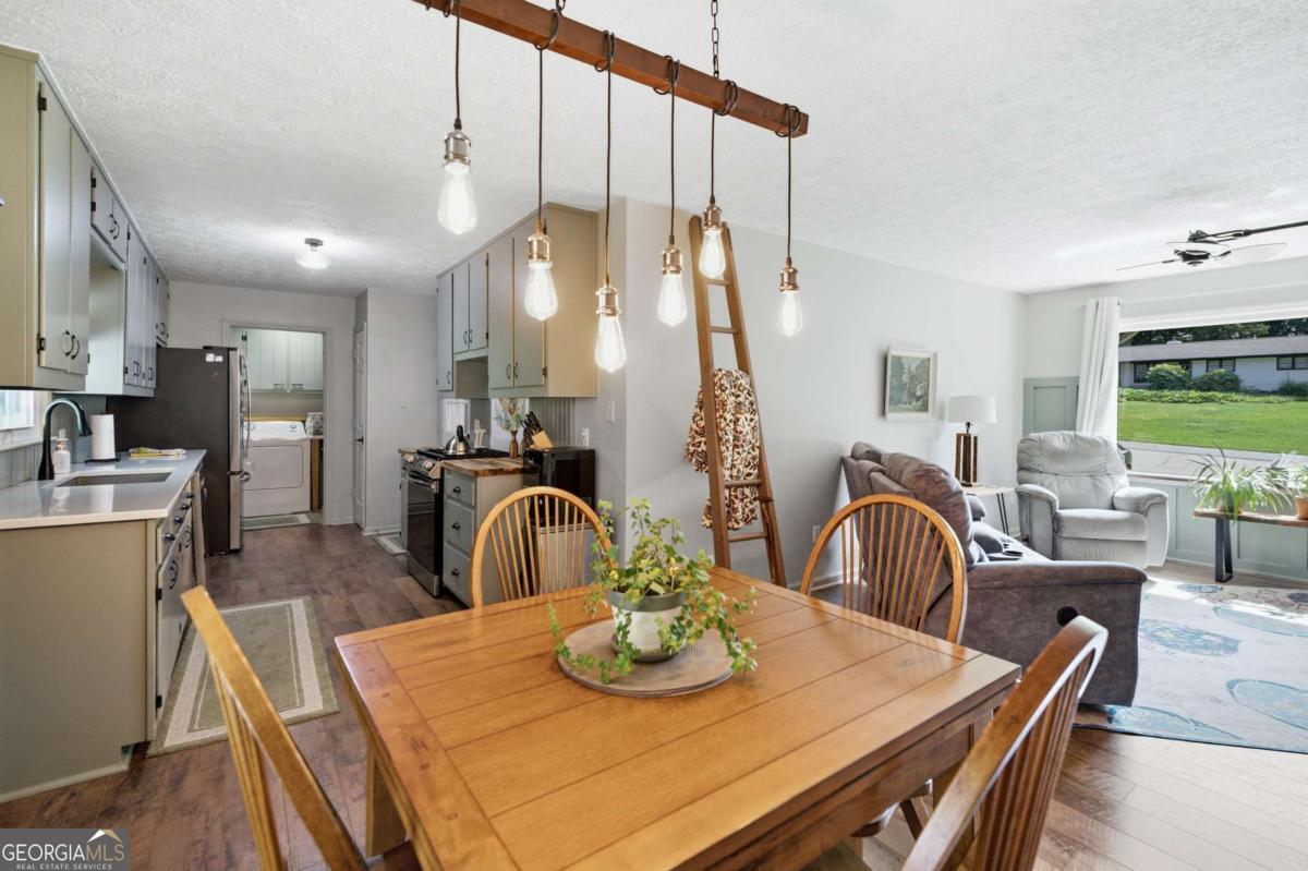 5220 Byers Road Property Photo 11