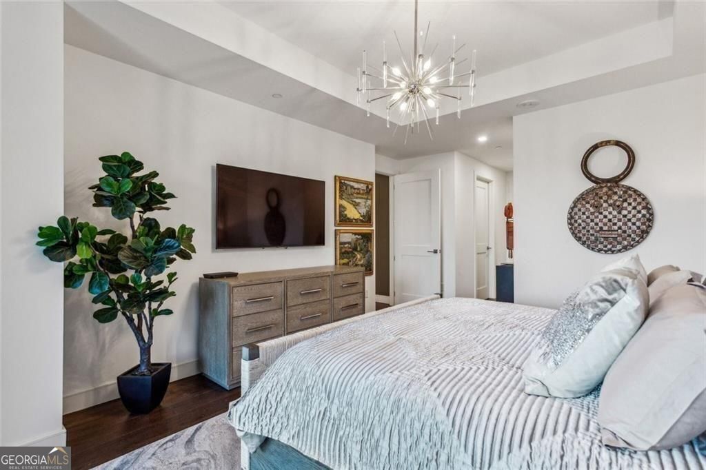 2520 Peachtree Road # 602 Property Photo 14