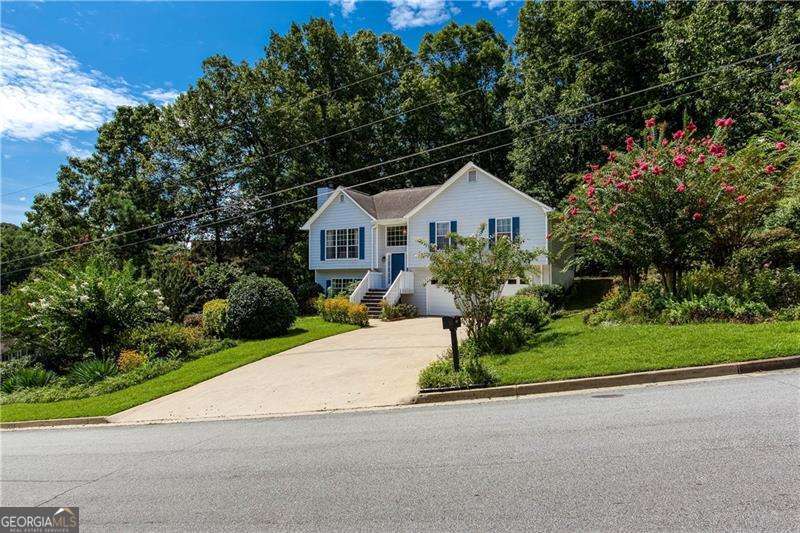 3705 Winding Court Property Photo 3