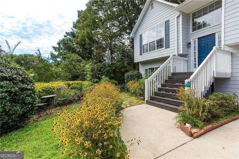 3705 Winding Court Property Photo 6