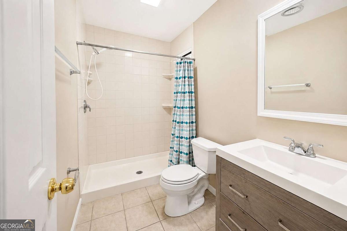 220 Winding Stream Trail Property Photo 10