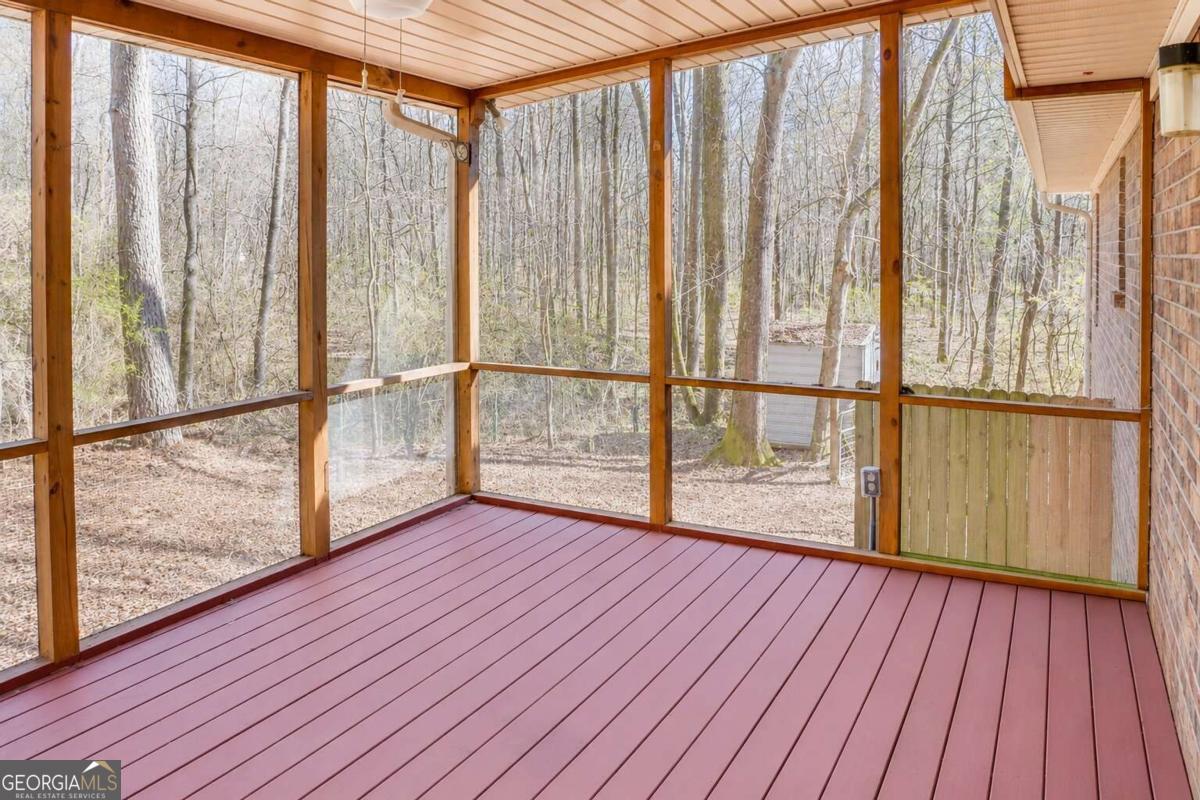 220 Winding Stream Trail Property Photo 20