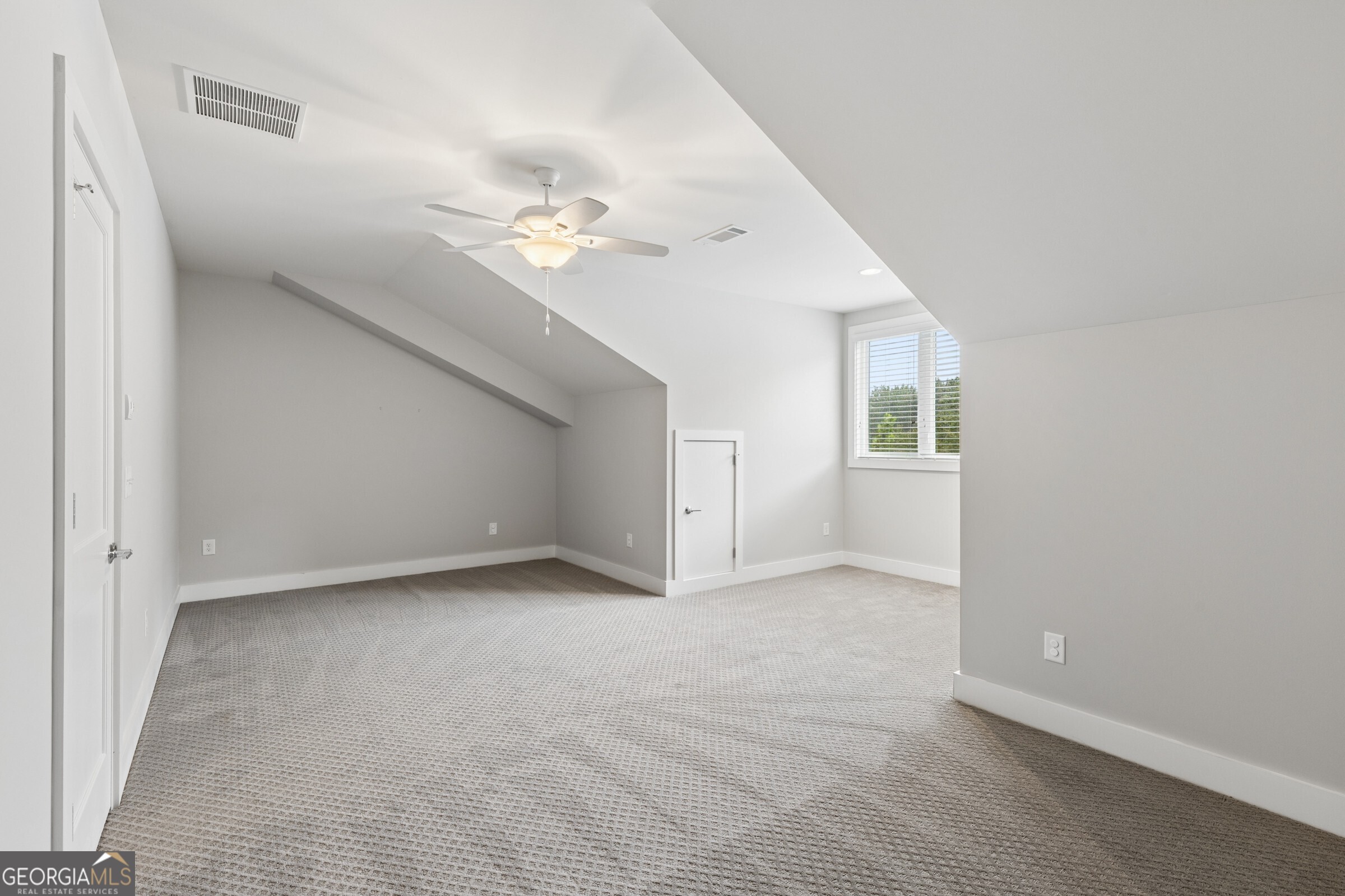 2974 Hermance Drive Ne Property Photo 38