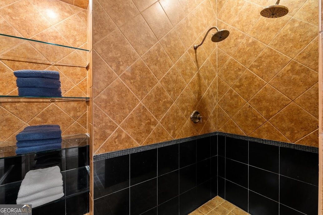 2551 Acacia Park Place Property Photo 33