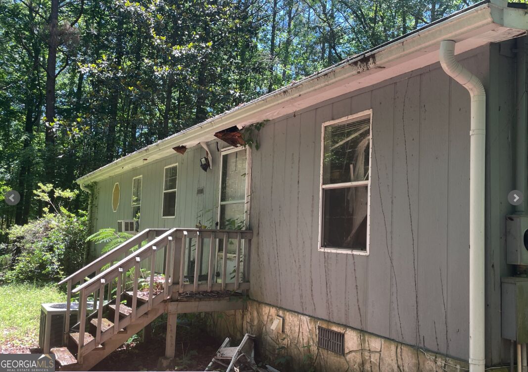 19 Peachtree Lake Drive Property Photo 8