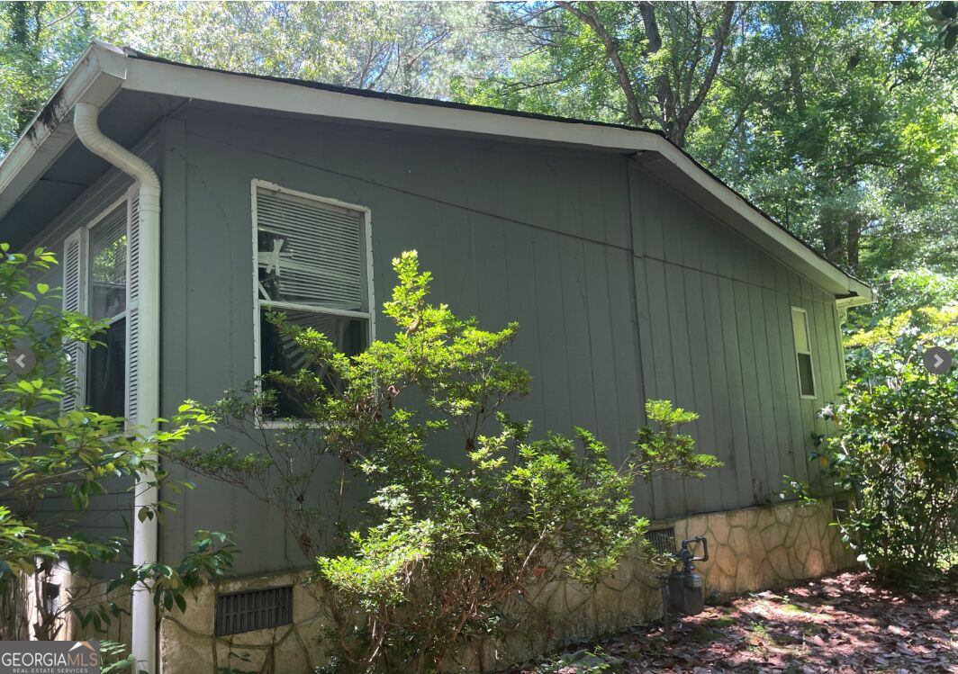 19 Peachtree Lake Drive Property Photo 9