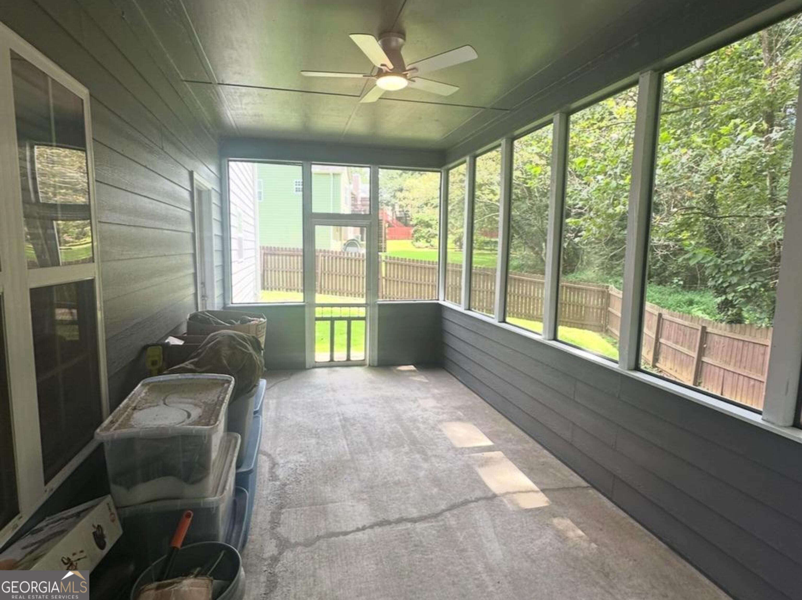 4135 Landover Court Property Photo 11