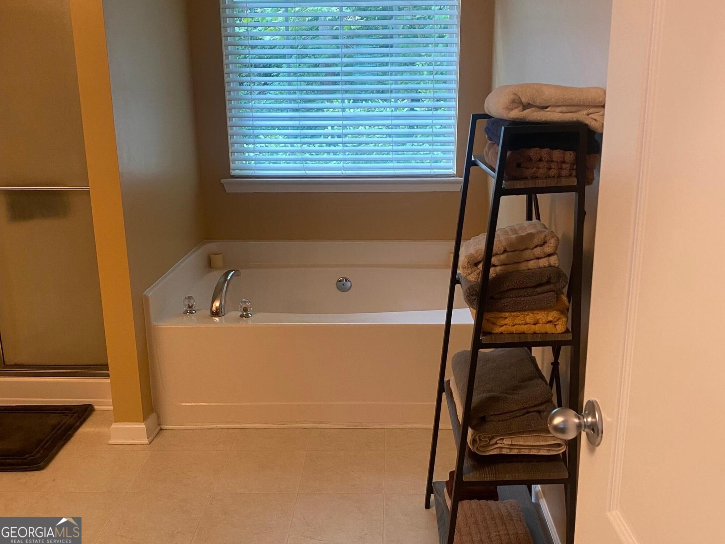 4135 Landover Court Property Photo 15