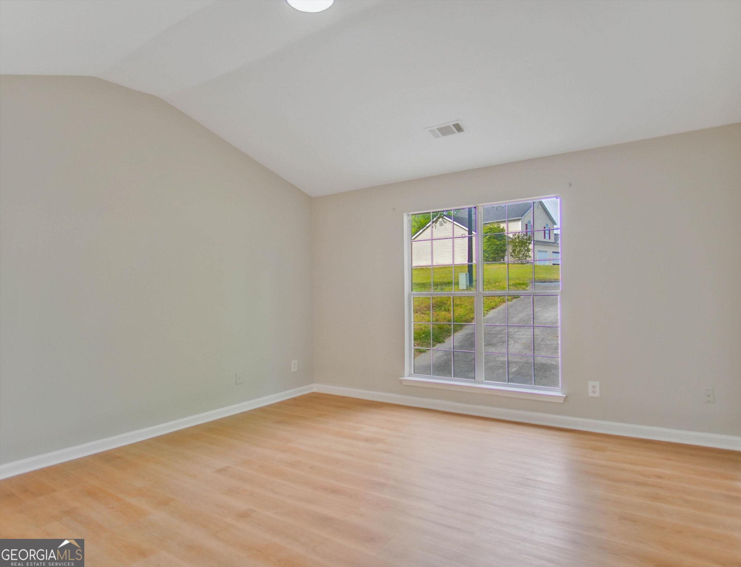 5603 Eagles Feather Lane Property Photo 11