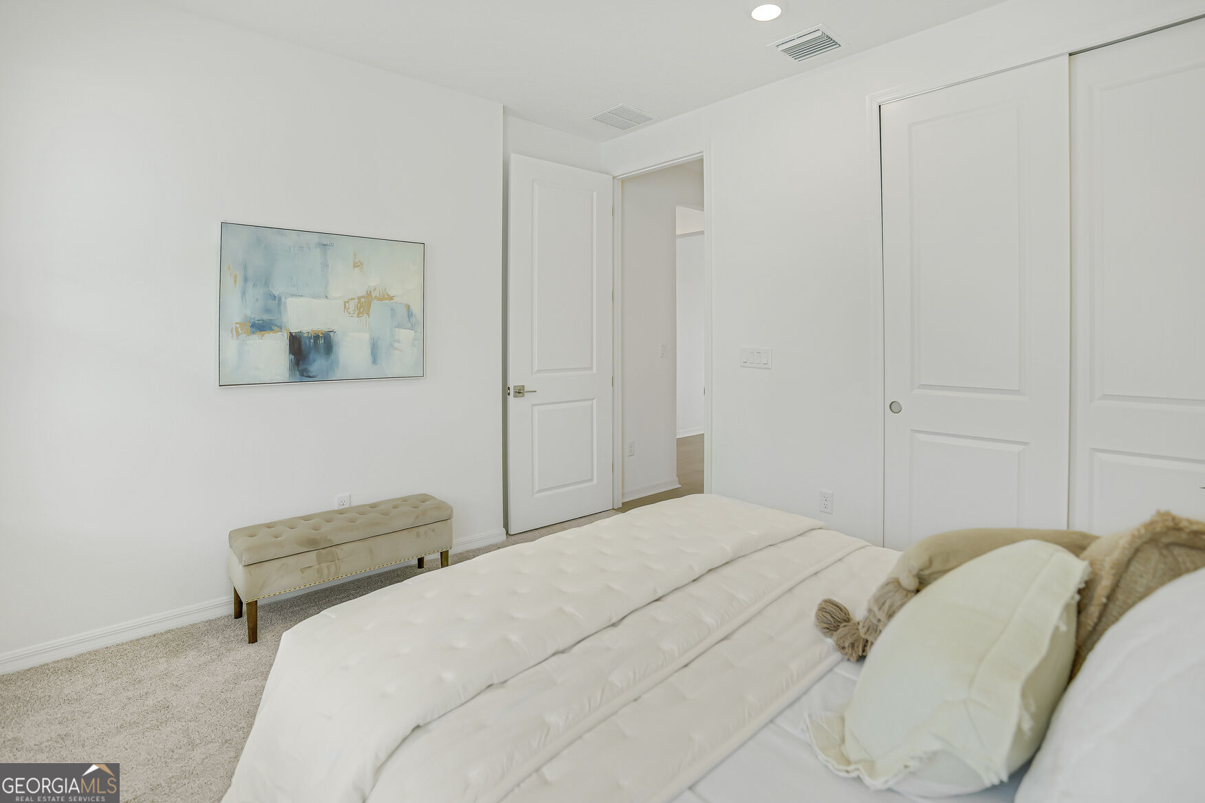 209 Madeline Taylor Place Property Photo 3