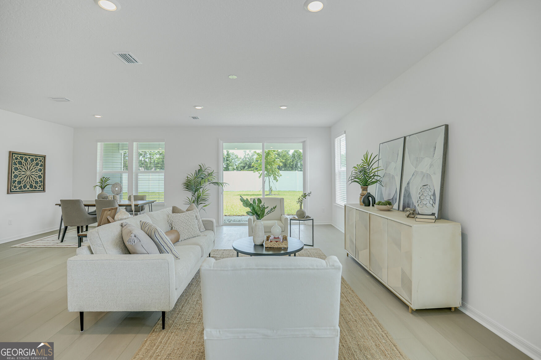 209 Madeline Taylor Place Property Photo 14