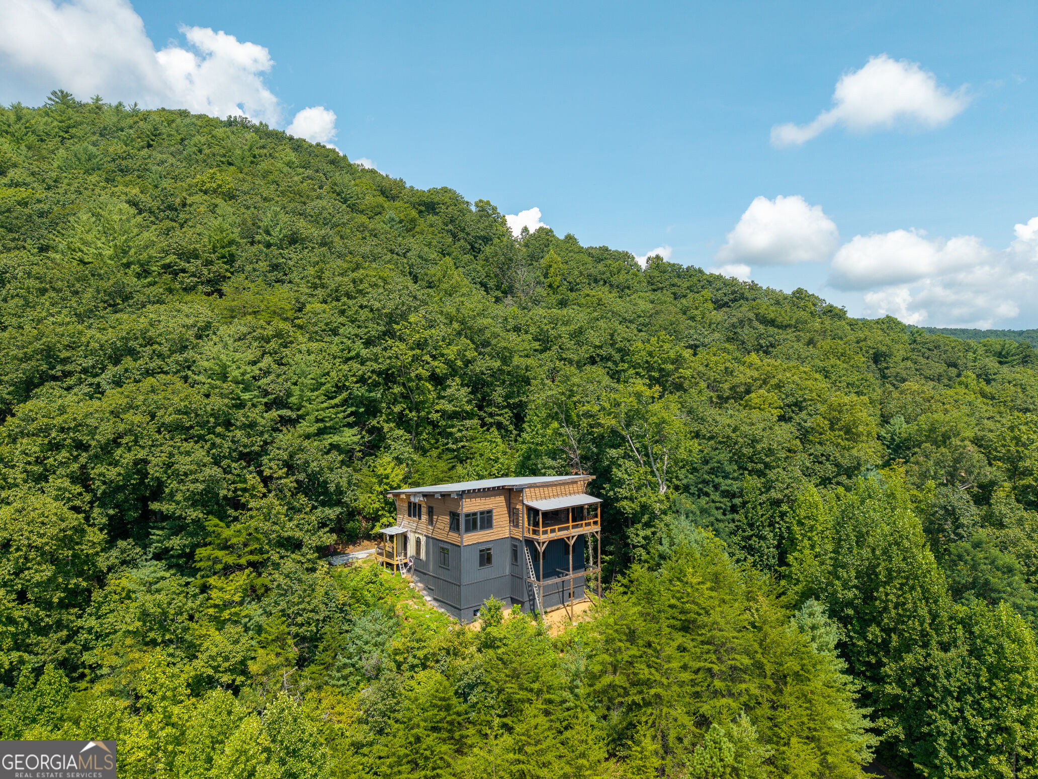 389 Fort Mountain Road Property Photo 3
