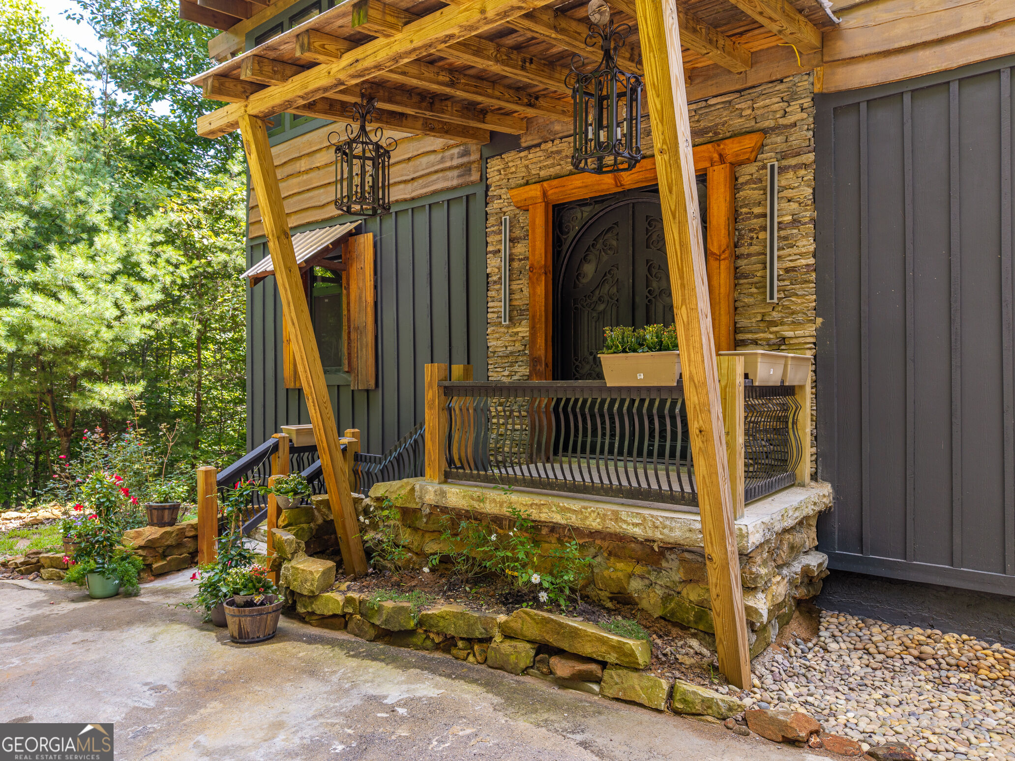 389 Fort Mountain Road Property Photo 5