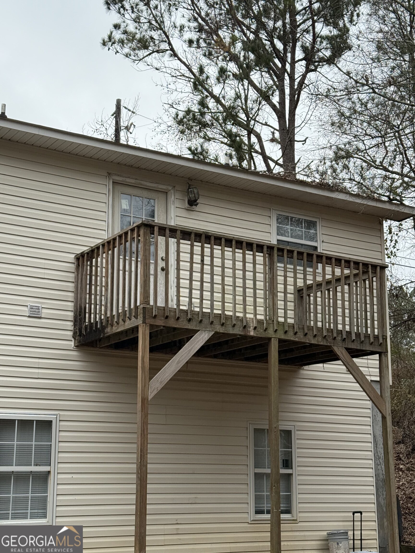 1820 North Ridge Drive Ne Unit A Property Photo 5