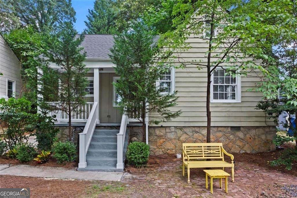 1053 Faith Avenue Se Property Photo 1