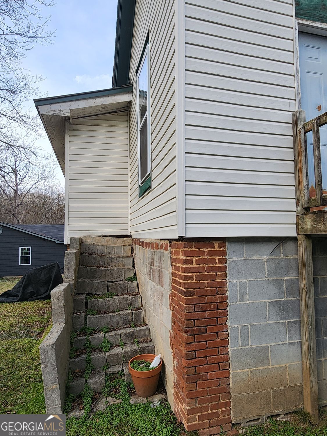 229 Walker Street Property Photo 1