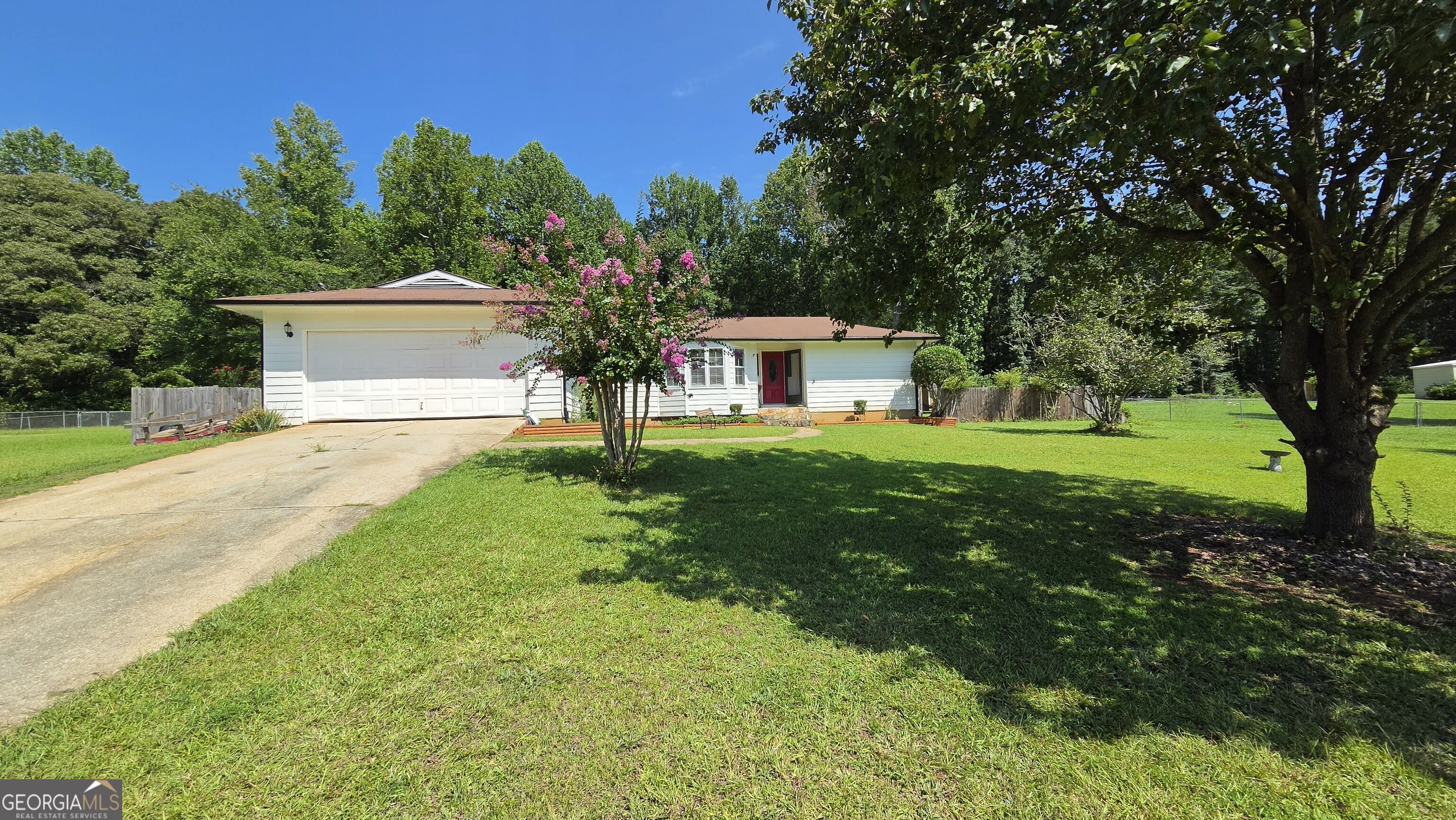 285 Nectarine Drive Property Photo 2