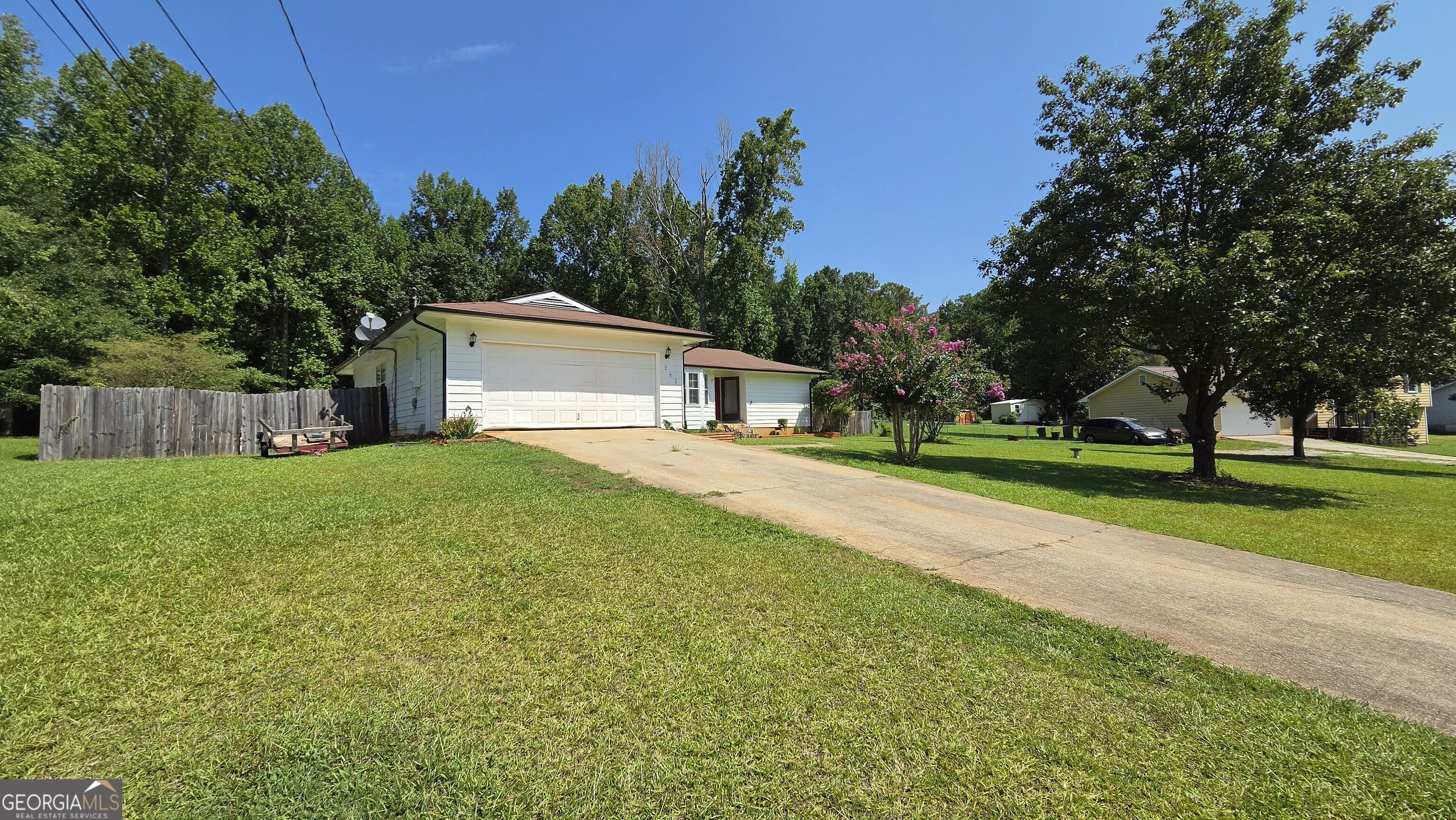285 Nectarine Drive Property Photo 5