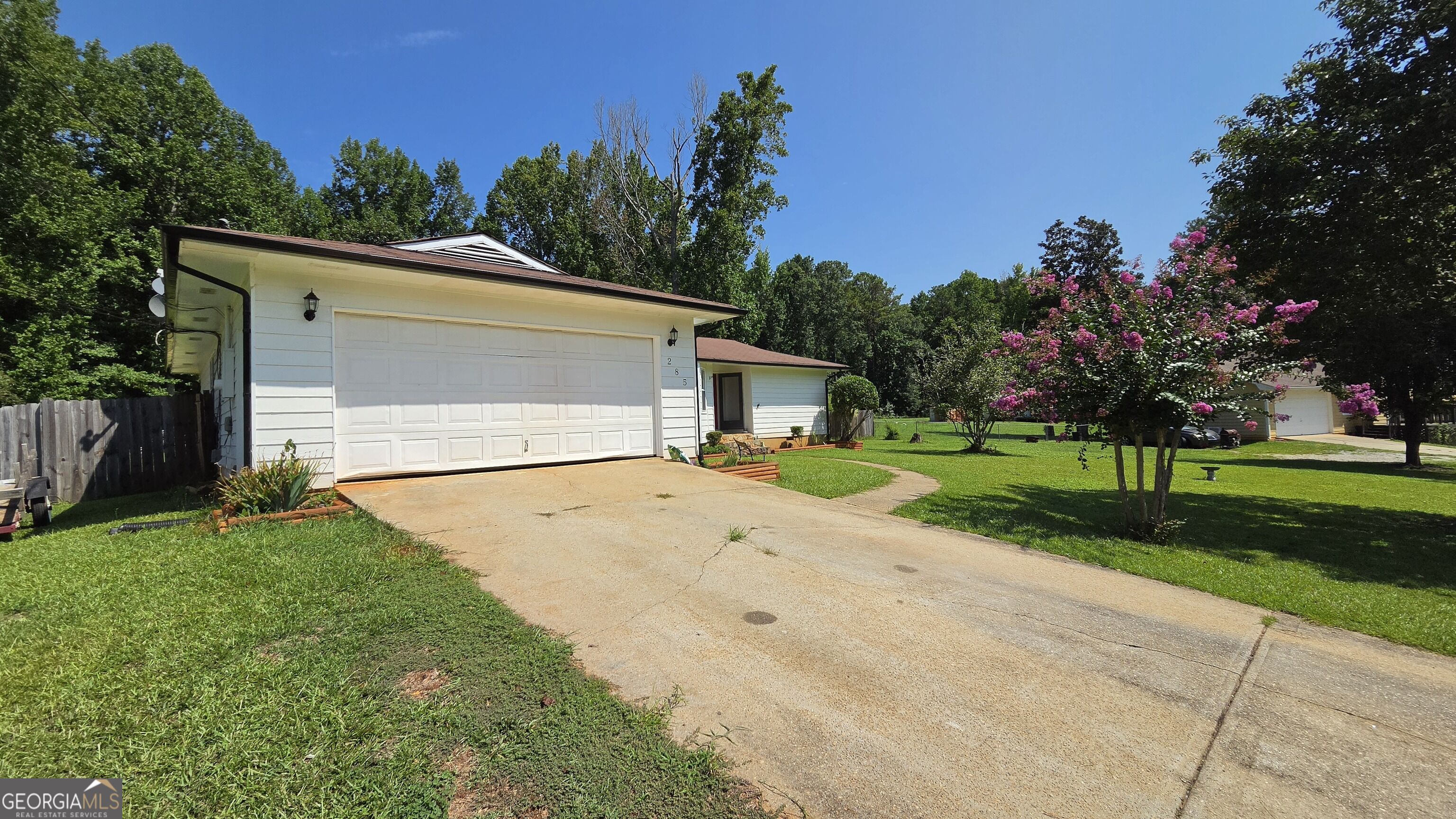285 Nectarine Drive Property Photo 6