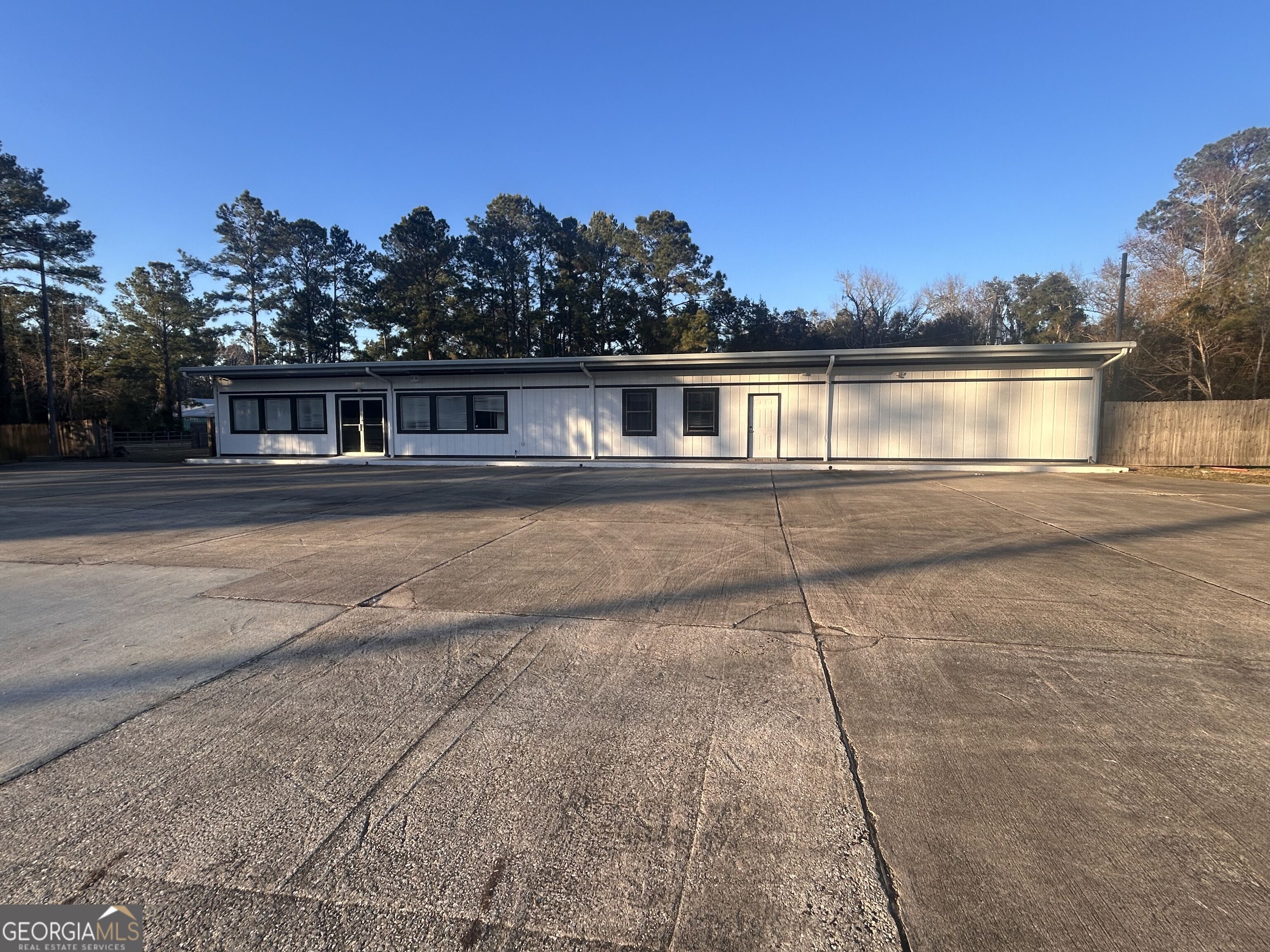 6523 Harrietts Bluff Road Property Photo 2