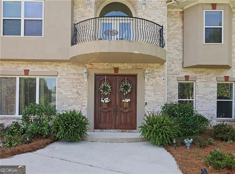 53 Saint Ives Circle Property Photo 3