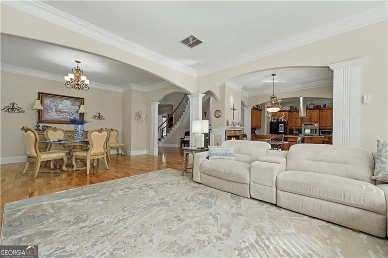 53 Saint Ives Circle Property Photo 10
