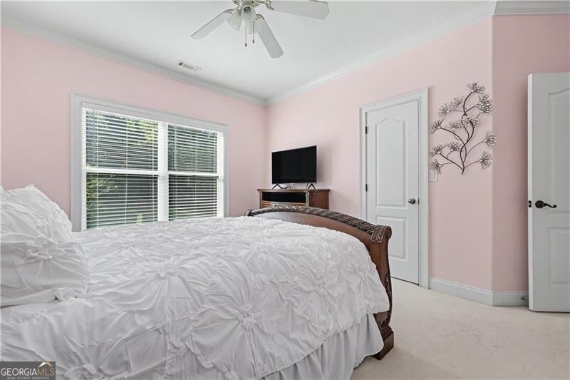 53 Saint Ives Circle Property Photo 31