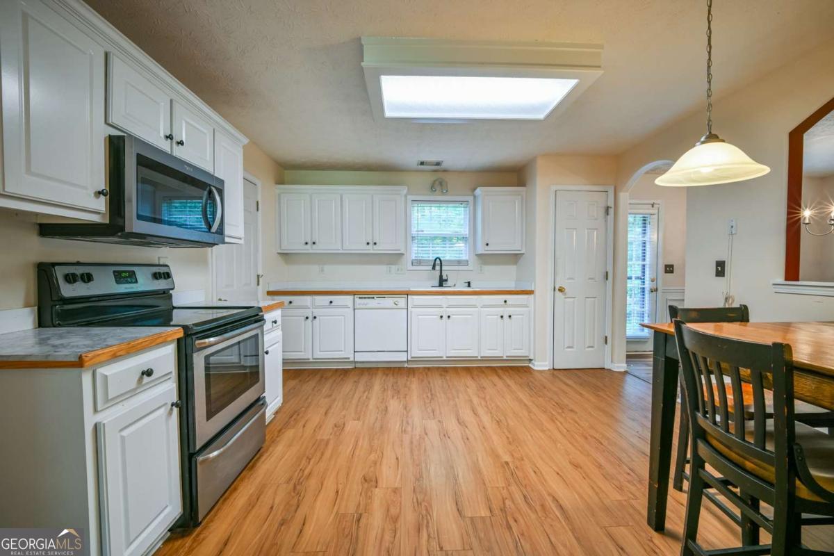 524 Greenfield Drive Property Photo 15