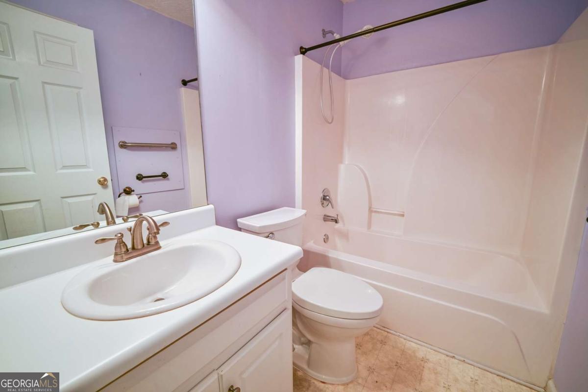 524 Greenfield Drive Property Photo 22