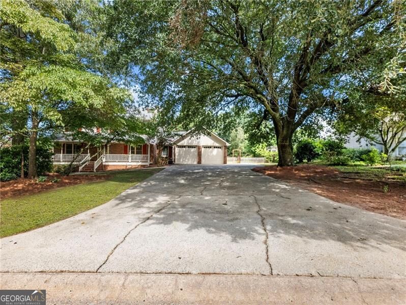 2647 Ashley Oaks Court Property Photo 2