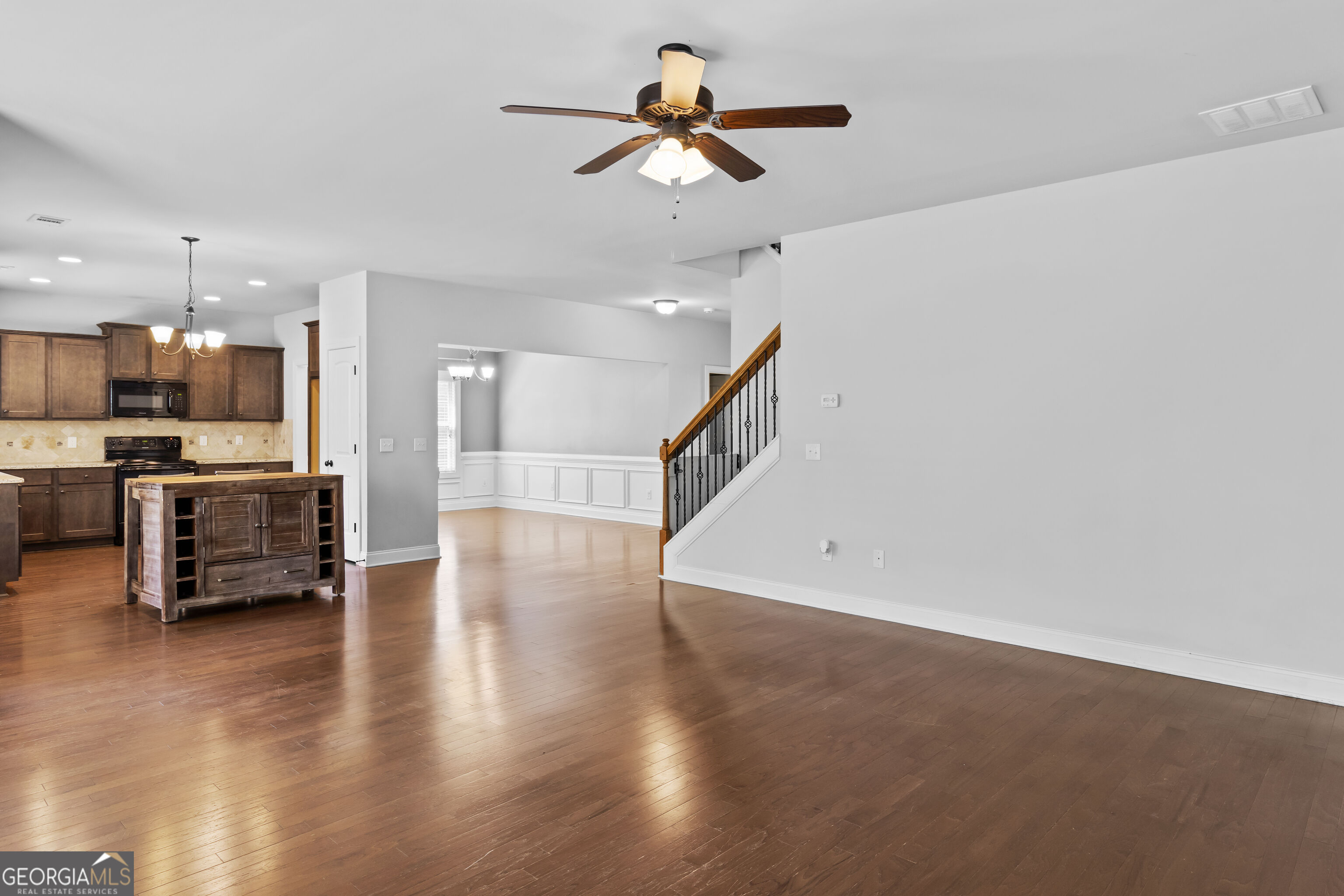 815 Ansbeth Way Property Photo 18