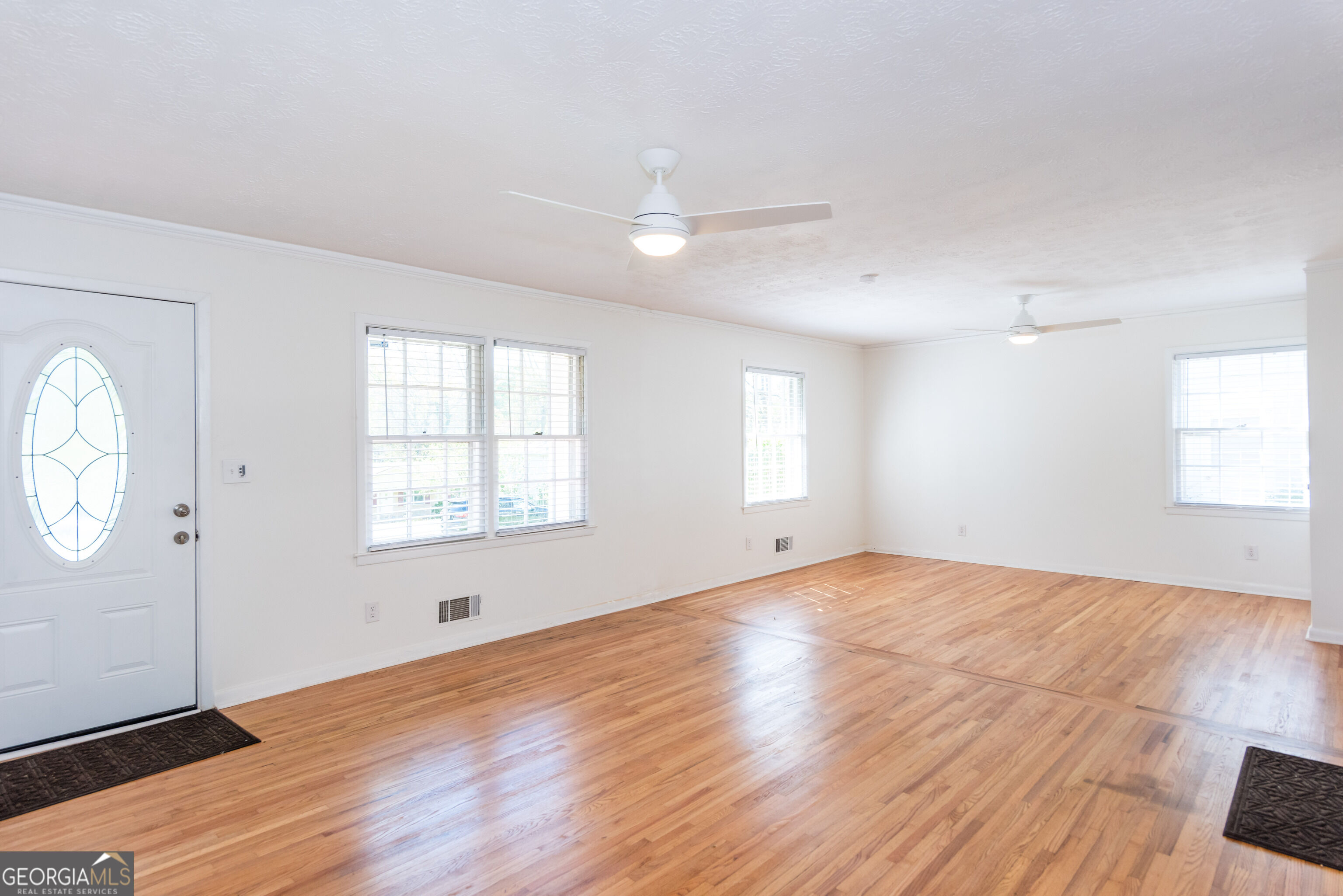 6551 Bussell Way Property Photo 7