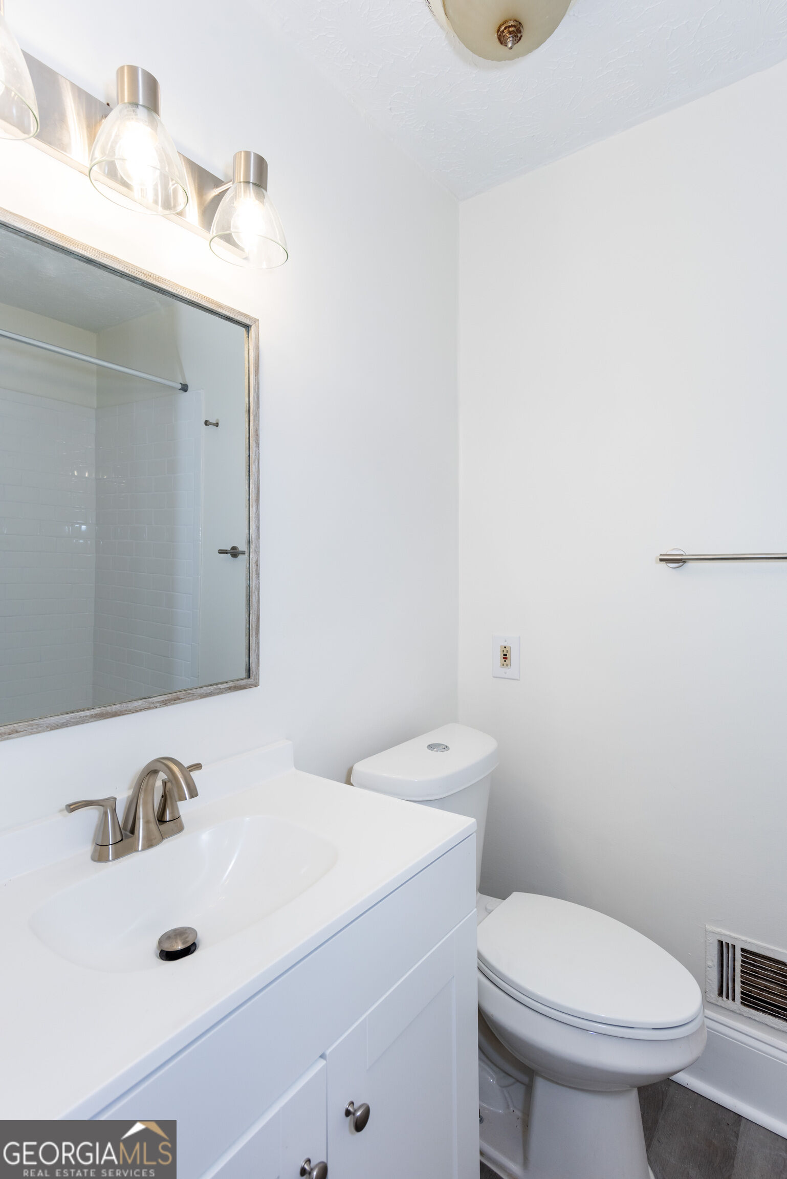 6551 Bussell Way Property Photo 15