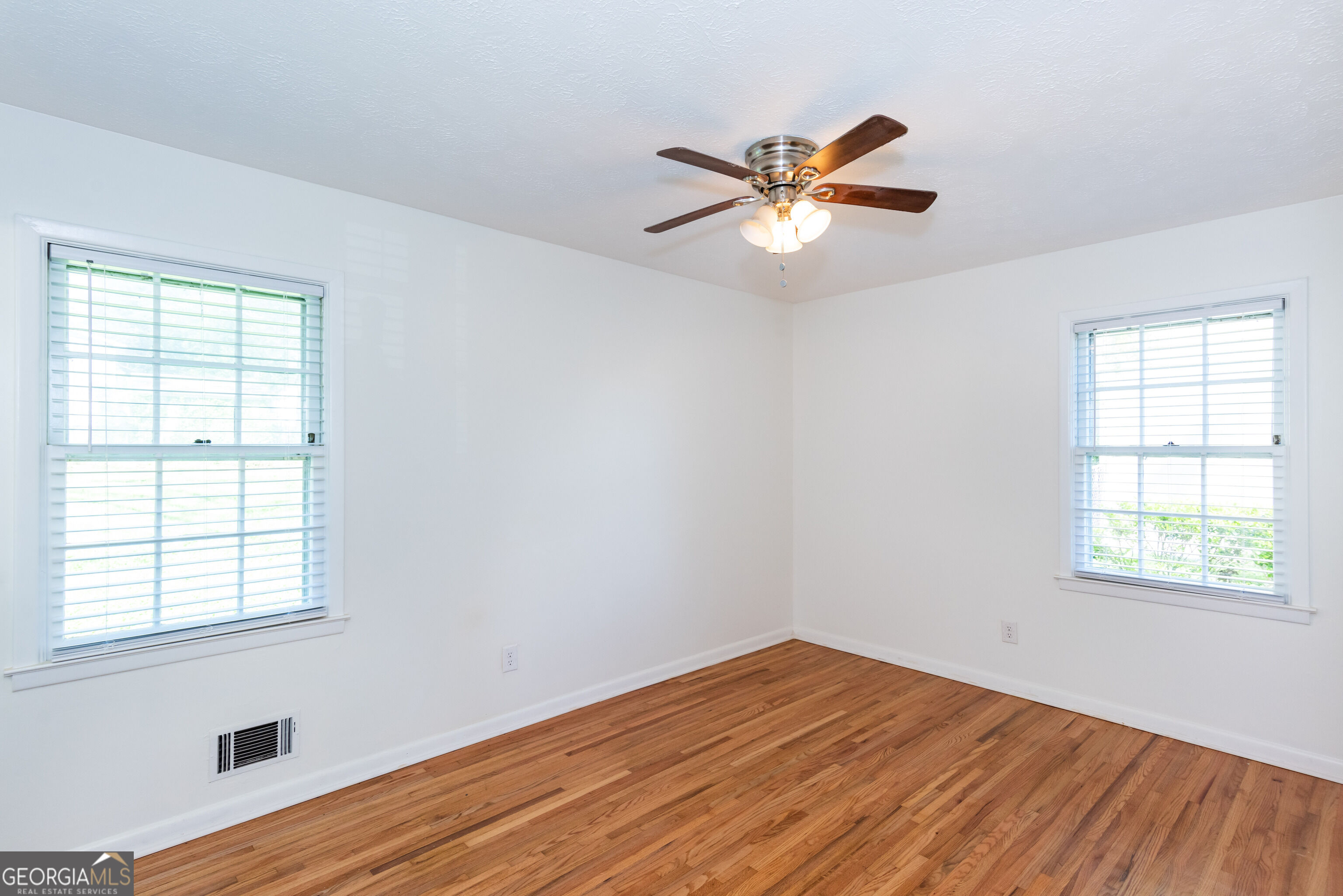 6551 Bussell Way Property Photo 22